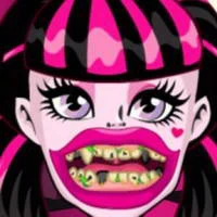 Draculaura Bad Teeth game screenshot